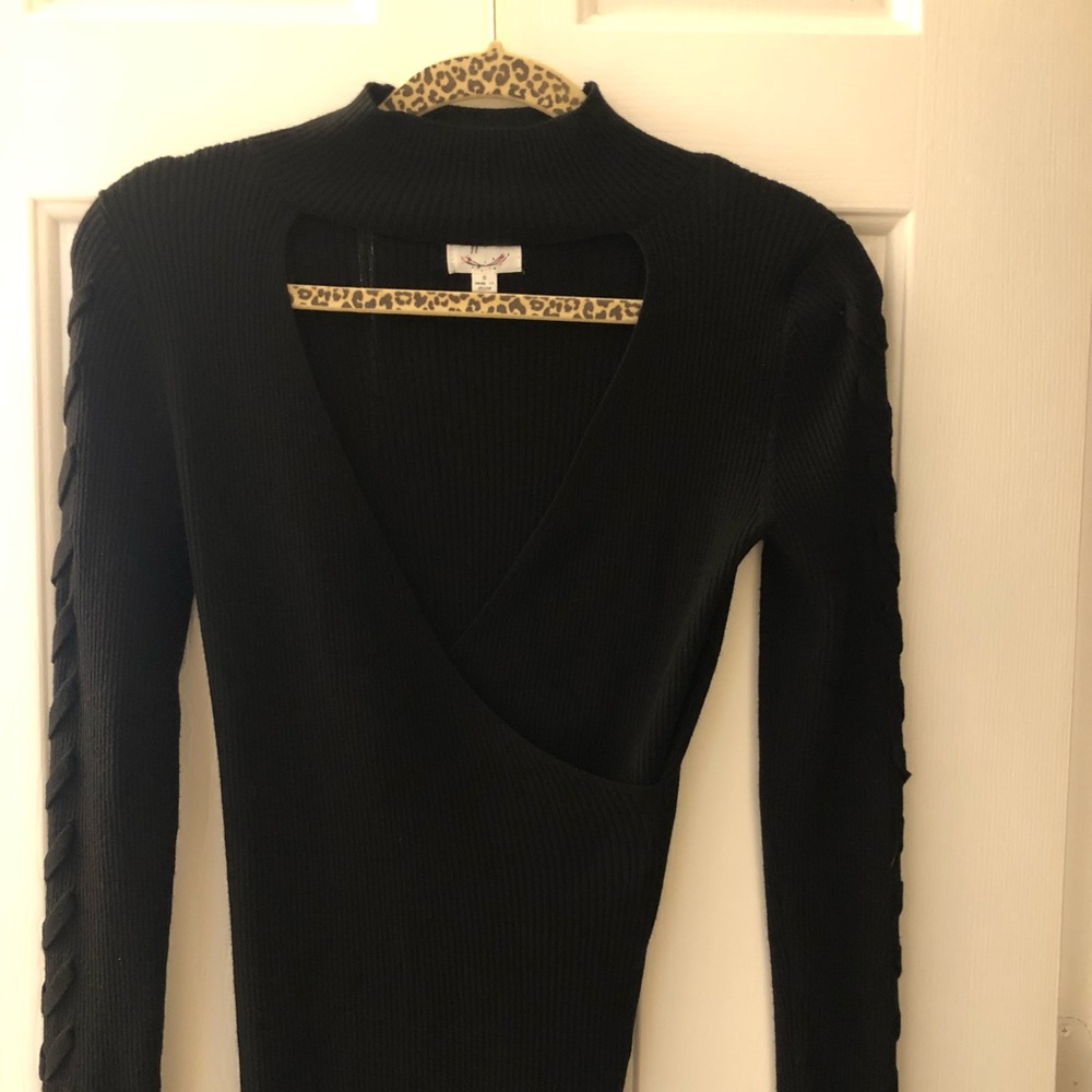 Women’s Sweater-Size Small